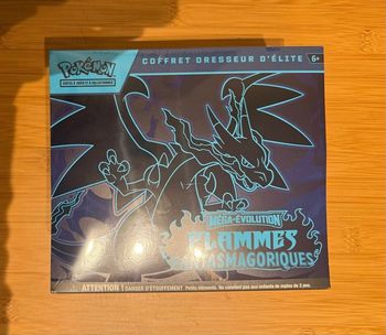 Pokémon ETB ME02 Flammes Fantasmagoriques 
