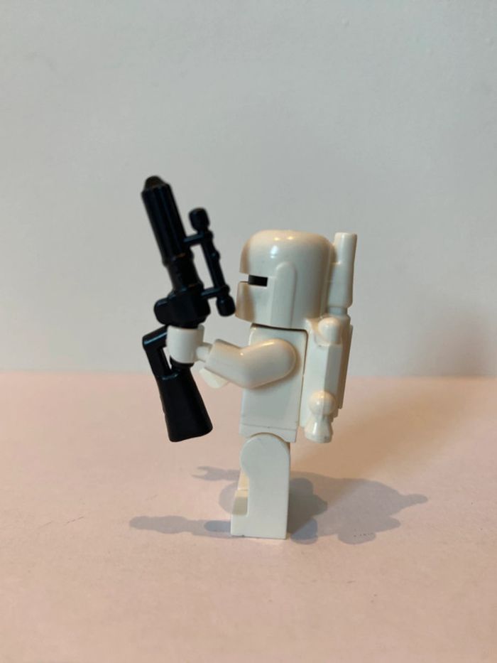Figurine type lego Boba Fett mandalorian. Star Wars - photo numéro 2