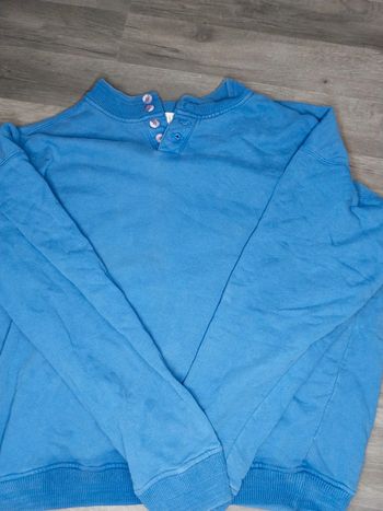Pull GAP bleu en tres bon état