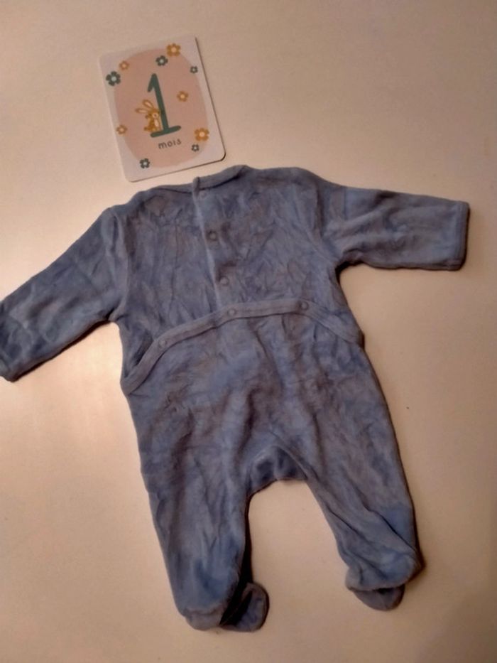 Lot de 2 pyjamas bébé Marque Kiabi Taille 1 mois - photo numéro 8