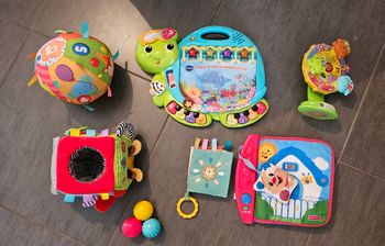 Lot de jeux d'éveil