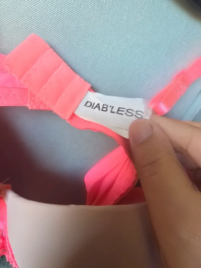 Soutien-gorge Diabless 95C – rose fluo & rose clair, rembourré - photo numéro 3