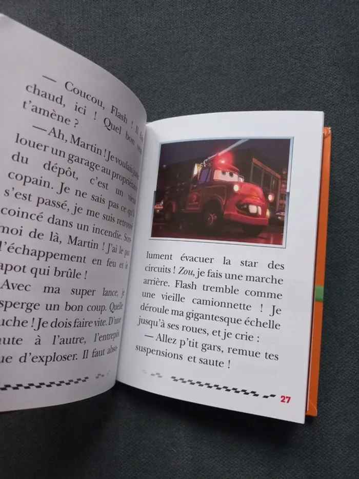 Livre Disney Cars toon - photo numéro 2