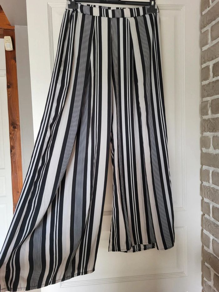 Pantalon ample et fluide à rayures blanc et noir H&M