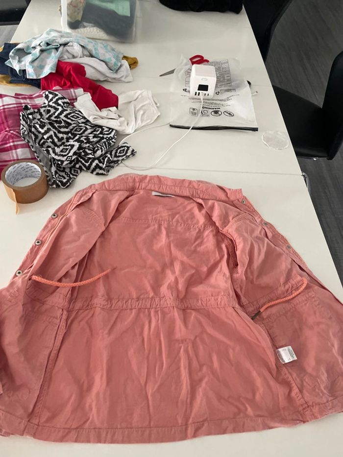 Veste légère taille 10 ans marque la redoute couleur saumon - photo numéro 3