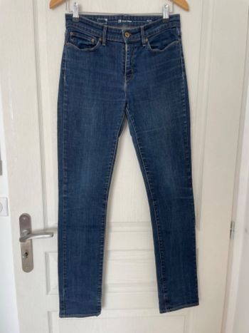 Jean Levi’s taille basse