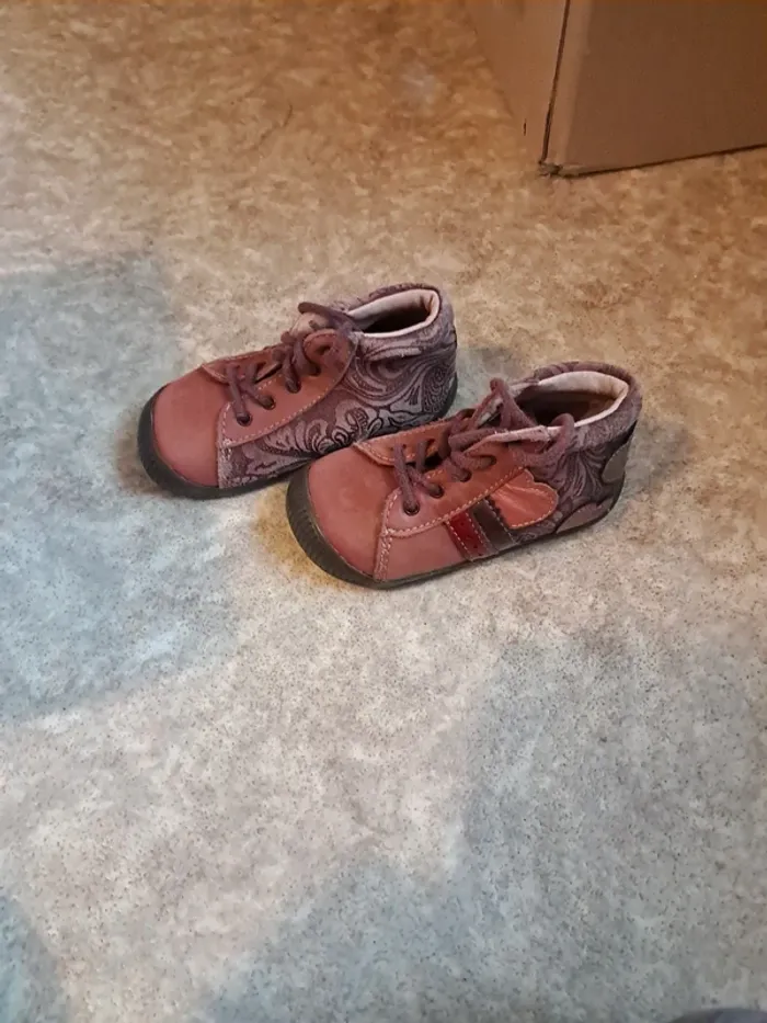 Chaussure t21 - photo numéro 4