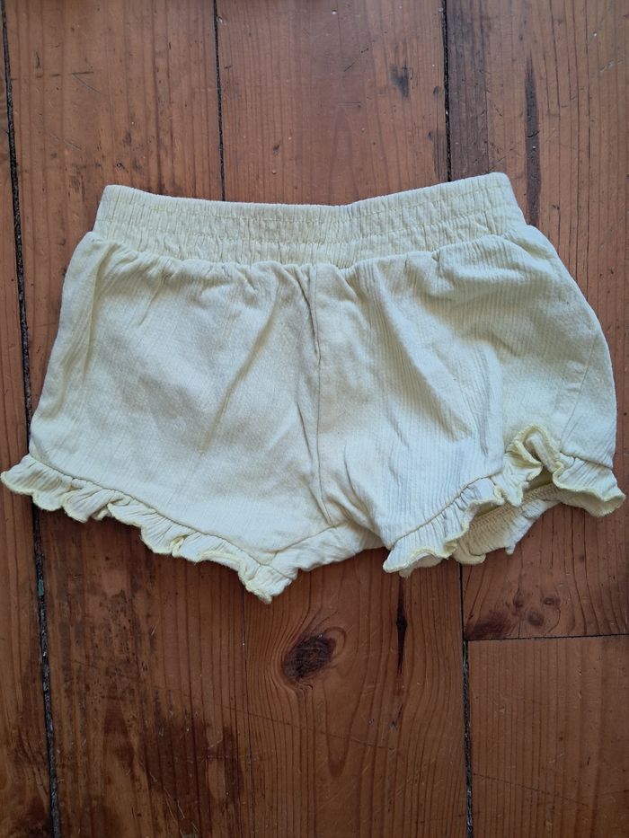 Lot vêtements fille 12 mois - photo numéro 2