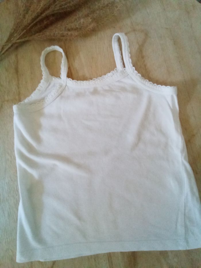 Lot 3 chemises de corps à bretelles Kiabi taille 2/3 ans - photo numéro 2