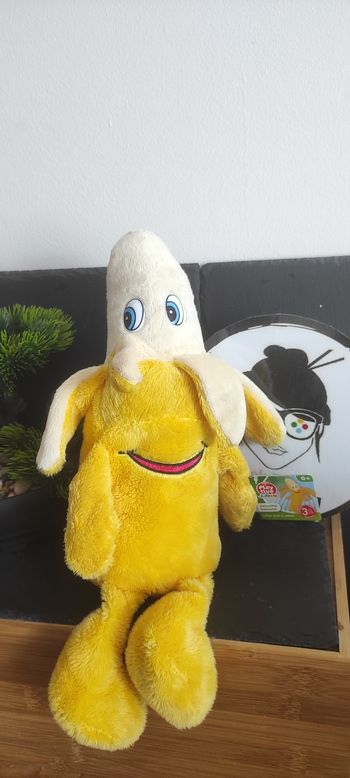 doudou peluche banane playtive junior  lidl jaune neuf Bleu Rouge Fruit