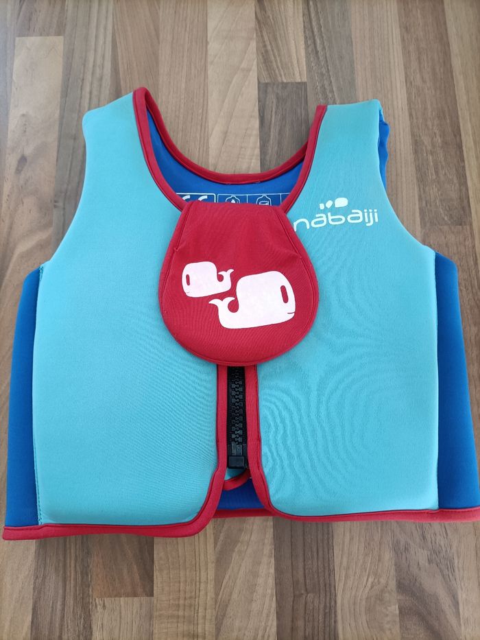 Gilet de flottaison nabaiji bleu et rouge 18-30 kg
