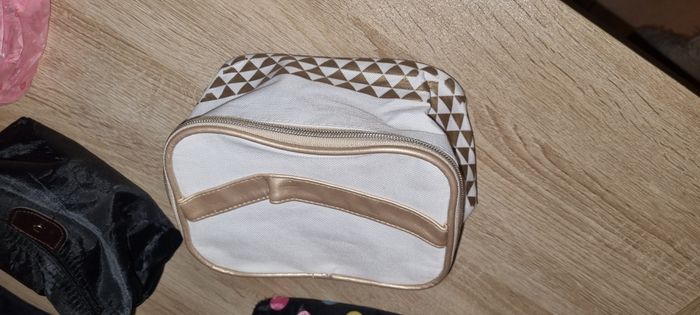 trousses de toilettes - photo numéro 2