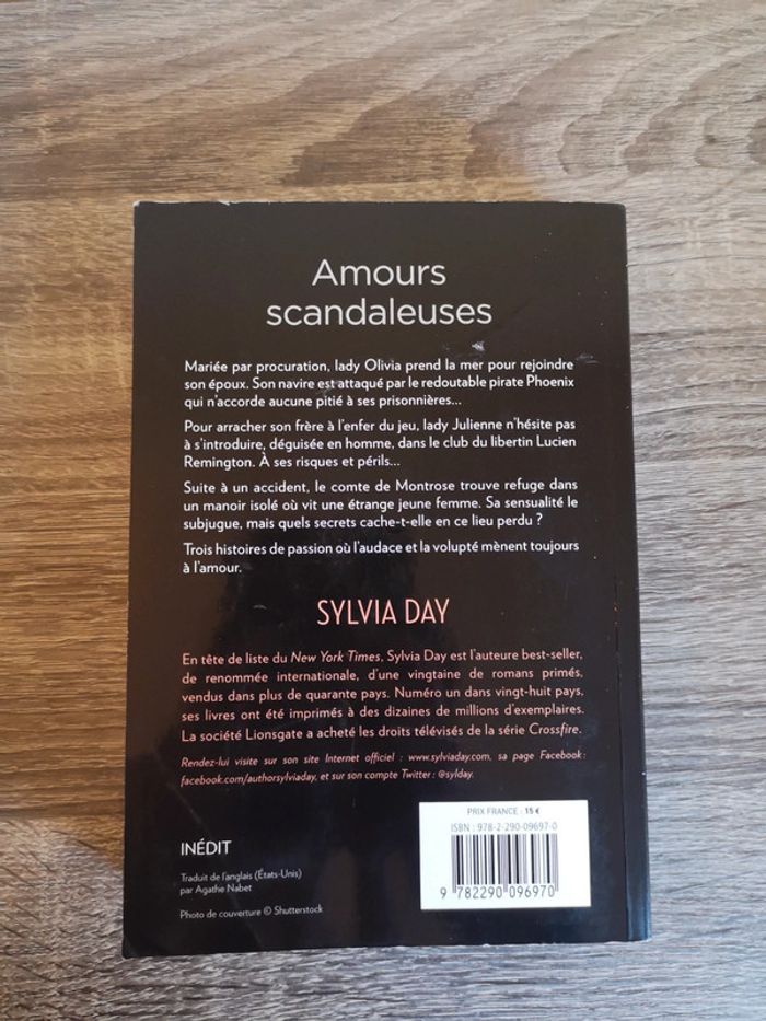 Livre romance Amours scandaleuses de Sylvia Day - photo numéro 2