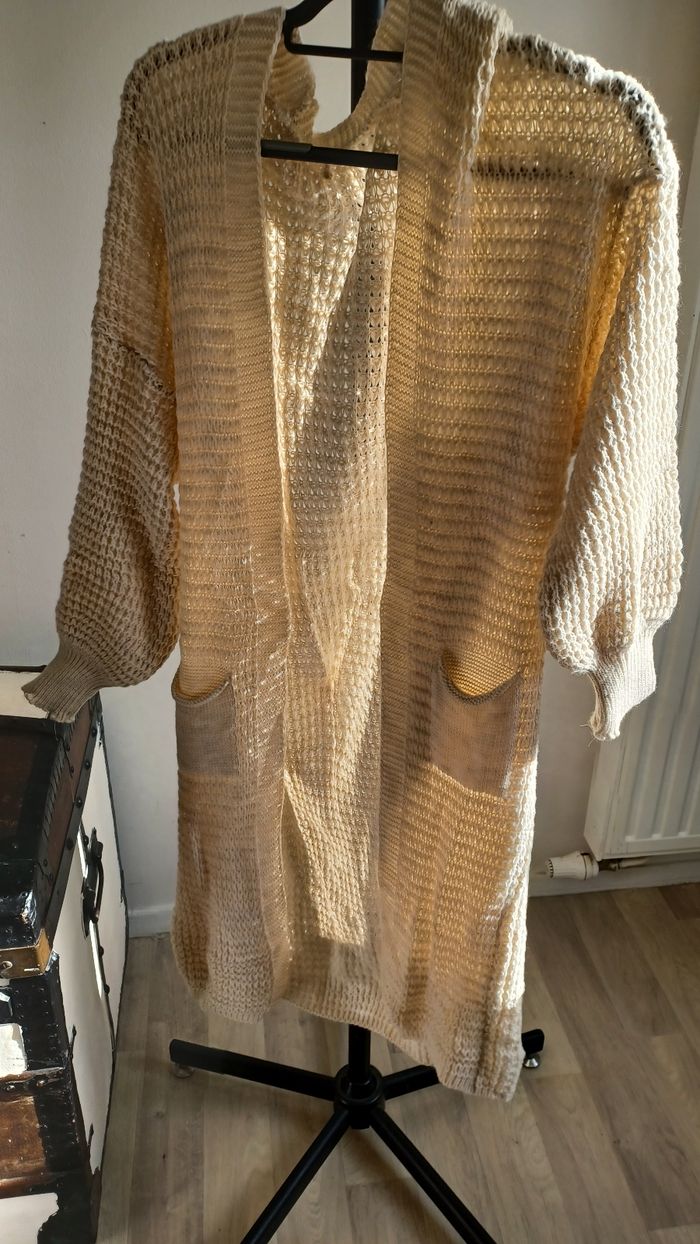 Gilet long et maille ajouré - photo numéro 2