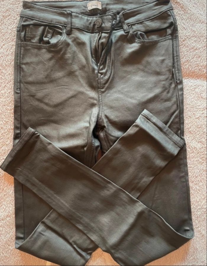 jean similicuir cuir noir PIMKIE - taille M, rock & tendance (léger défaut) - photo numéro 2