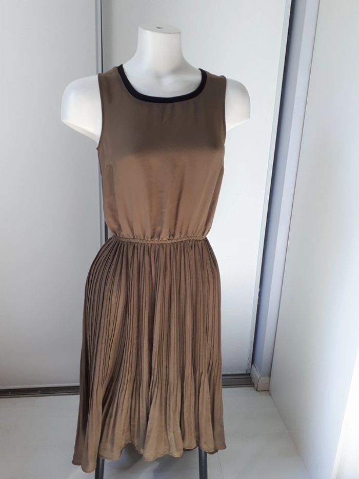 Robe sans manches plissée kaki hetm 36 - photo numéro 5