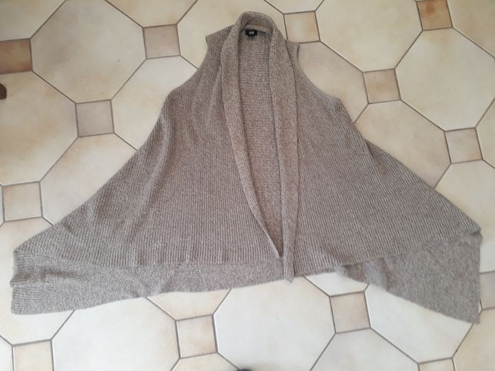 Gilet , cape , manteau H & M marron taille XS , S  ( 34 , 36 ) - photo numéro 3