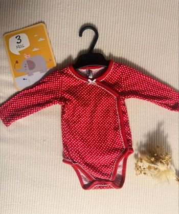 Body bébé fille Orchestra 3 mois – rouge vintage à pois blancs, ouverture devant