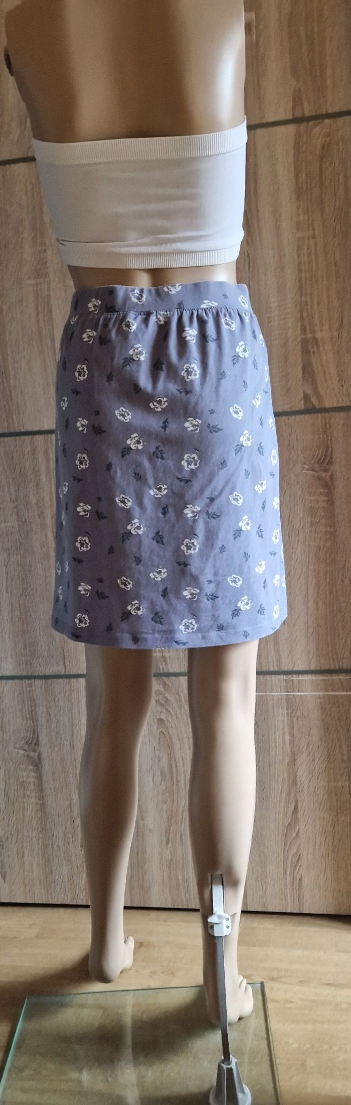 Jupe femme grise à fleurs 38/40 - photo numéro 2