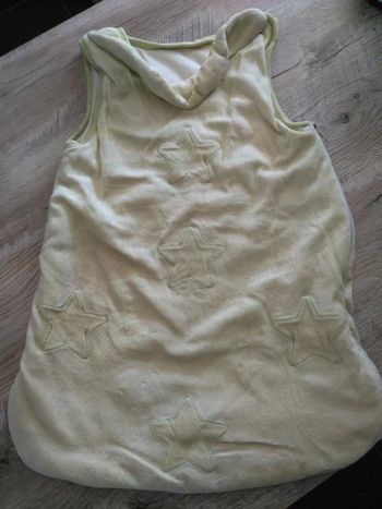 Gigoteuse vert pâle+ bonnet