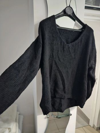 Pull noir