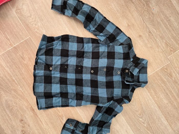 Chemise à carreaux