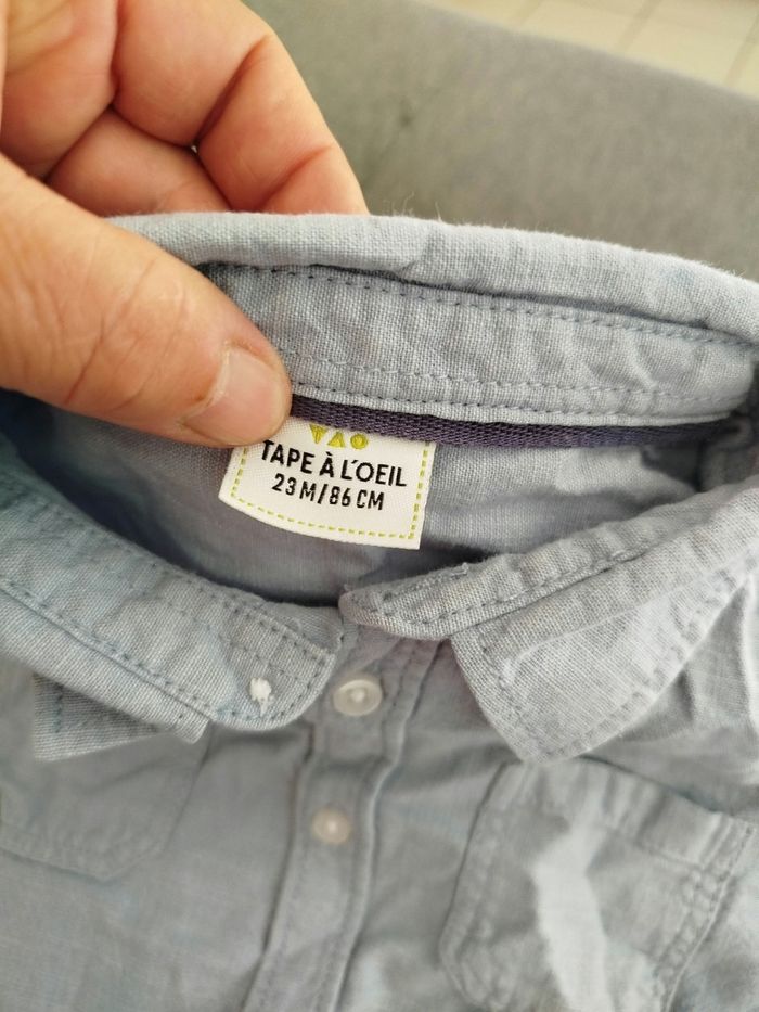 Chemise bleue jean. manches longues. Taille  23 mois. Tape à l'oeil. Très bon état - photo numéro 3