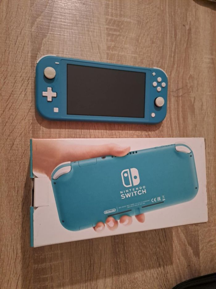 Nintendo switch light - photo numéro 3