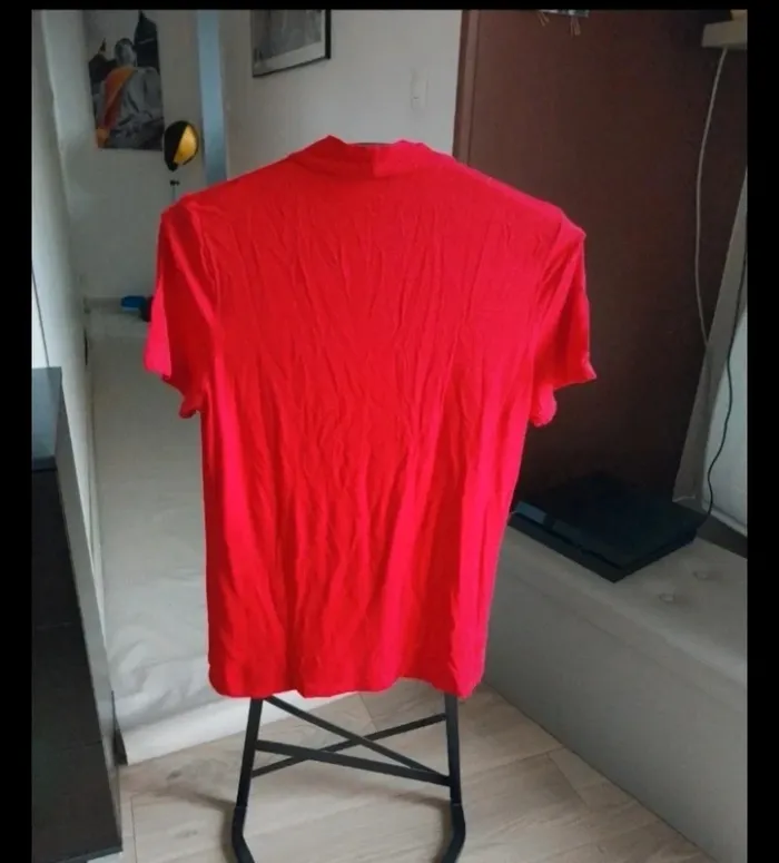 Haut Gemo taille L neuf jamais porté. Rouge. Étiquette coupée. - photo numéro 5