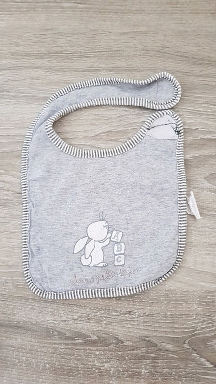 Lot de 3 bavoirs - photo numéro 2