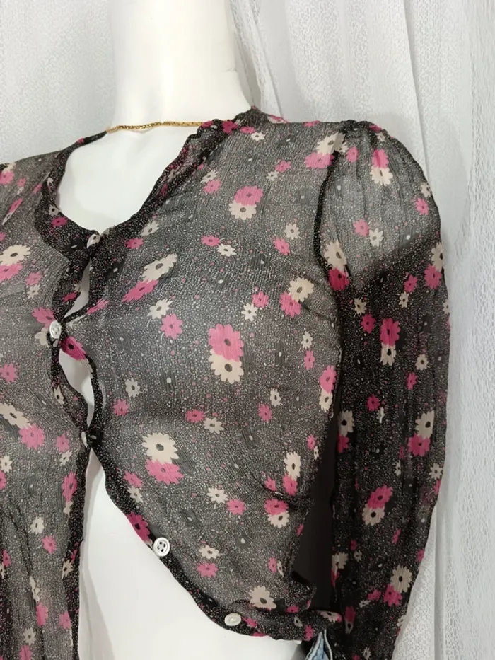 Cacharel "Chemisier en soie motif liberty" t.36 - photo numéro 10