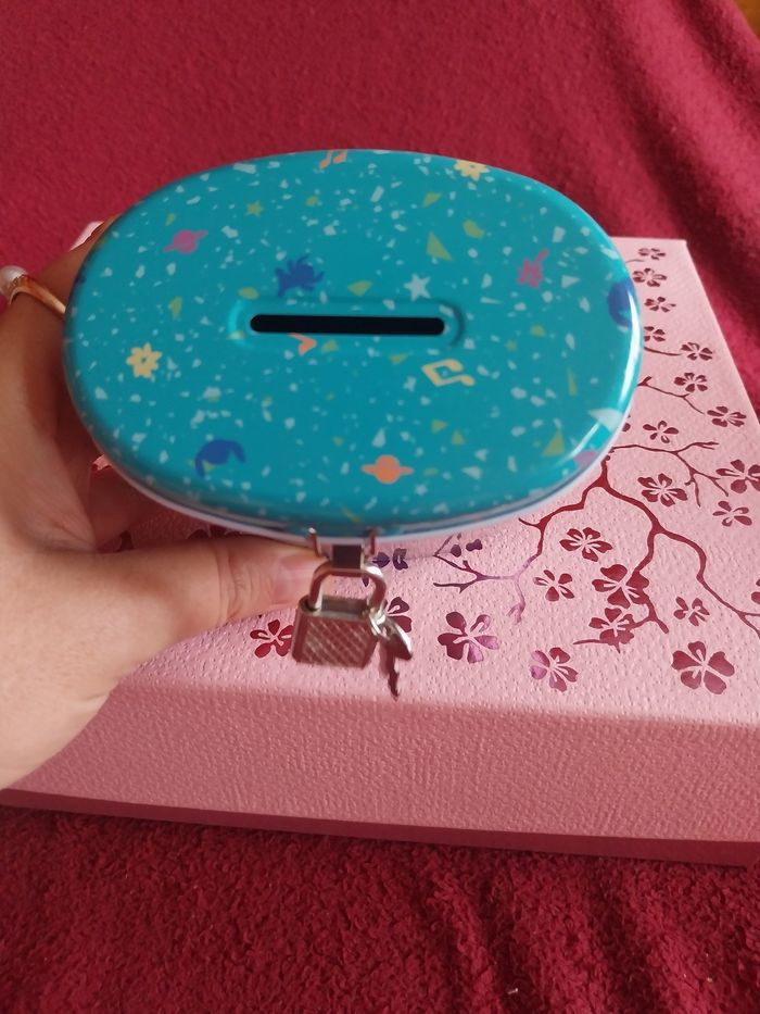 Tirelire stitch et Angel avec cadenas et clés - photo numéro 5