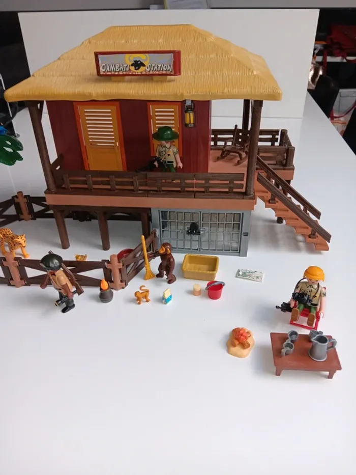 Lot figurines playmobil maison gardien de reserve animalière dans la savane - photo numéro 7