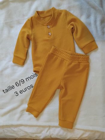 Ensemble taille 6/9 mois