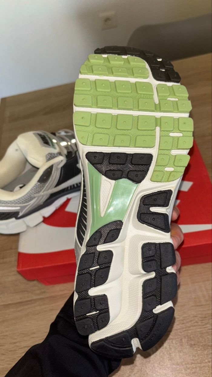 Nike Vomero 5 - photo numéro 3