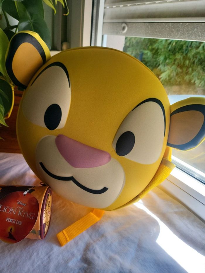 Lot sac à doc et trousse roi lion Simba - photo numéro 2