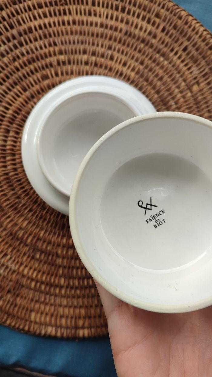 Pot de confiture faïence de Biot peinte à la main - photo numéro 3