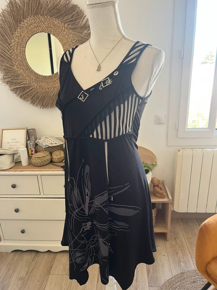 Robe d’été plage coupe trapèze sans manches taille unique jusqu’au 40 - photo numéro 3
