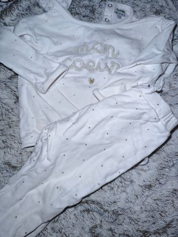 Ensemble sweat et jogging