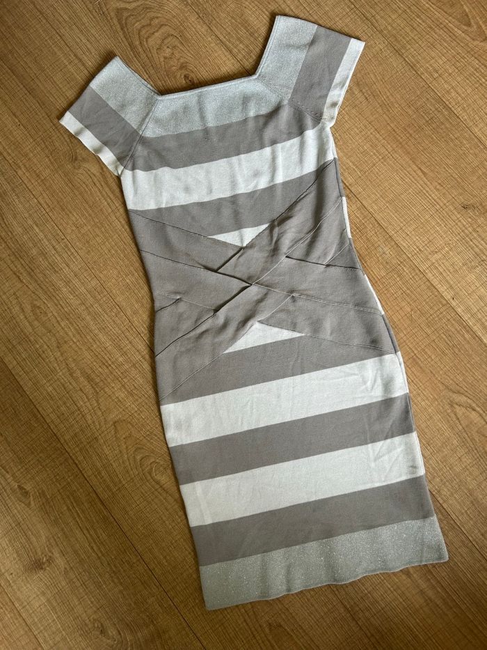 Robe grise et argentée à manches courtes Morgan taille M TBE (taille petit) - photo numéro 7