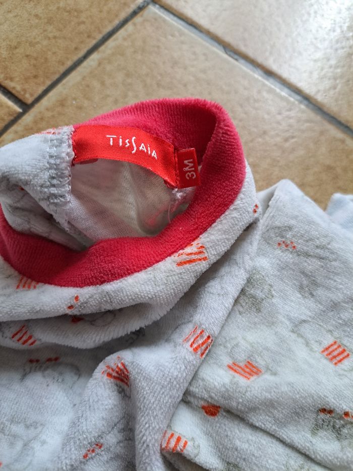 Pyjamas 3 mois - photo numéro 3