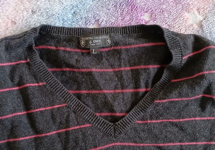 Pull homme noir rayures rouges taille L - photo numéro 3