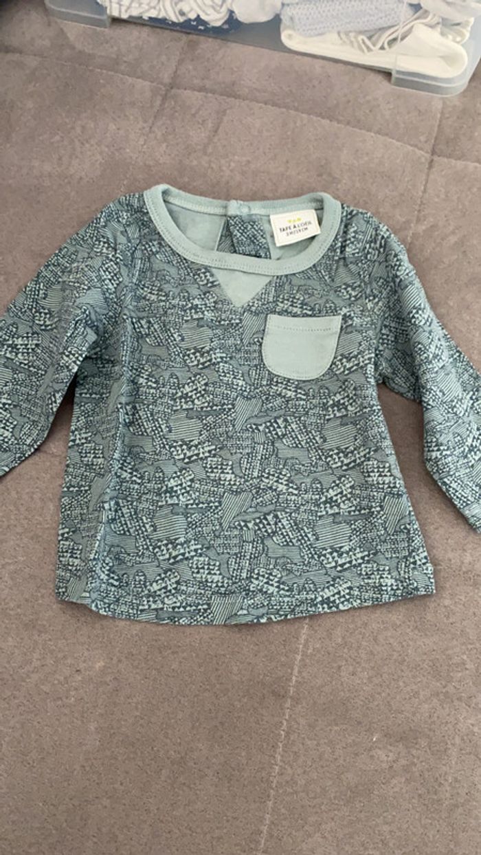 T-shirt