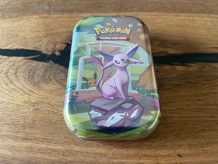 Mini-Tins Mentali Pokémon EV8.5 : Evolutions Prismatiques Français (NEUF/SCELLE) - photo numéro 1