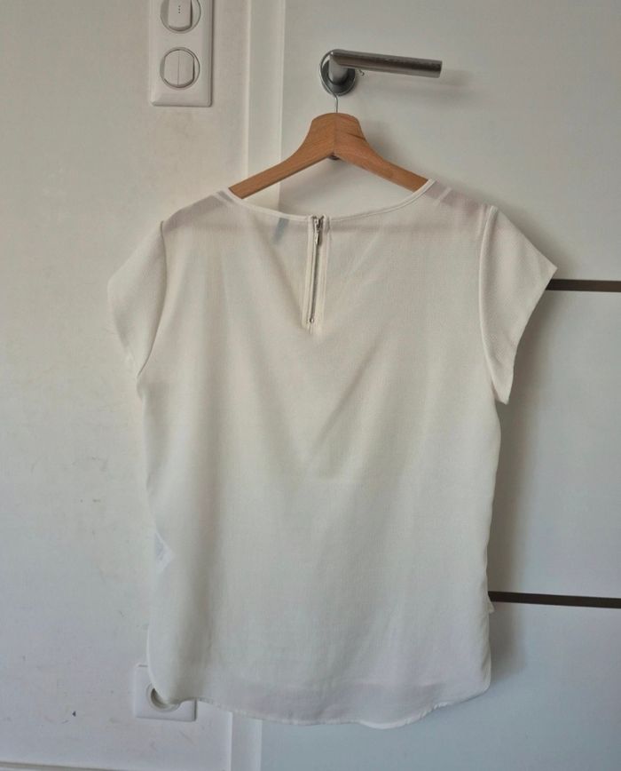 Chemise blanche manches courtes – ONLY – Taille M – Très bon état - photo numéro 2