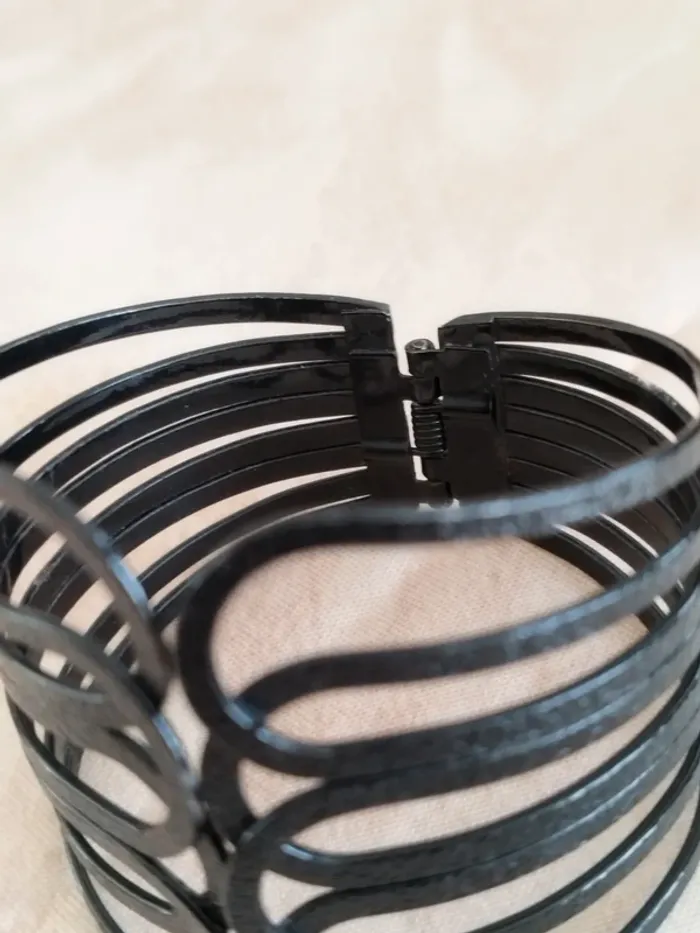 Magnifique bracelet acier noir - photo numéro 4