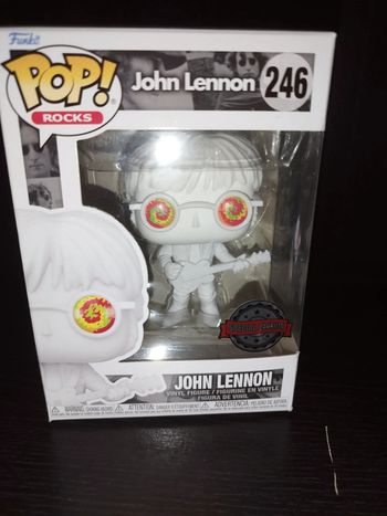 Figurine pop john lennon