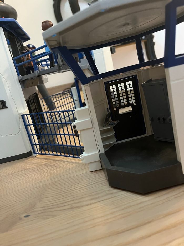 Commissariat Playmobil - photo numéro 4