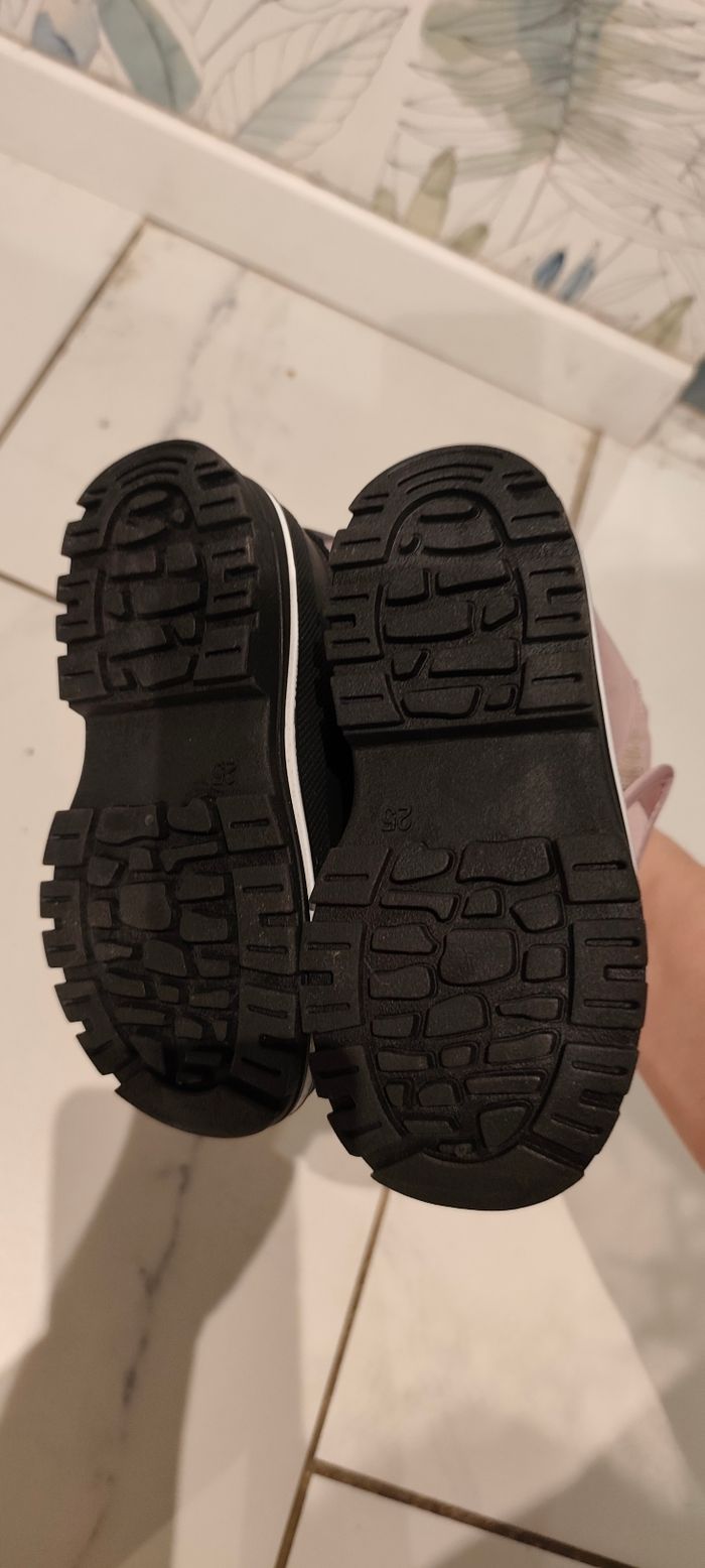 Après ski neuf petite fille (bottes de neige) - photo numéro 2