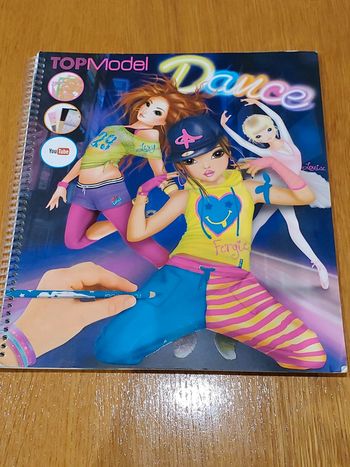 Album à colorier Top Model Dance